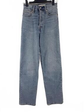 Levis Ribcage‎ Straight Leg Jeans Medium Wash Blue High Rise Denim Size 26